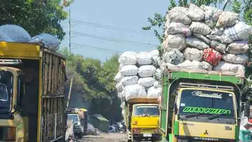 Investigasi Bersama Ungkap Kegagalan Skema Plastic Credit Atasi Polusi Plastik di Indonesia