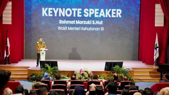 Saatnya Menempatkan Masyarakat sebagai Pelaku Utama  Pelestarian Hutan Indonesia