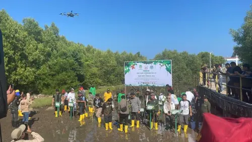 Semarakkan Hari Bakti Rimbawan dan Hari Bumi, Kemenhut Gelar Aksi Penanaman di Untia