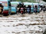 Kepungan Bencana di Sulsel, Sebuah Penanda Indonesia Sedang Sakit Parah