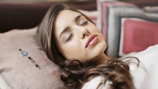 3 Kebiasaan Baik Sebelum Tidur Demi Kecantikan, Cocok Dirutinkan Para Caleg Perempuan