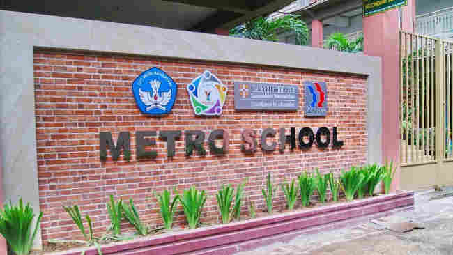 Keren, Metro School Wajibkan Guru dan Siswa Bawa Tumbler