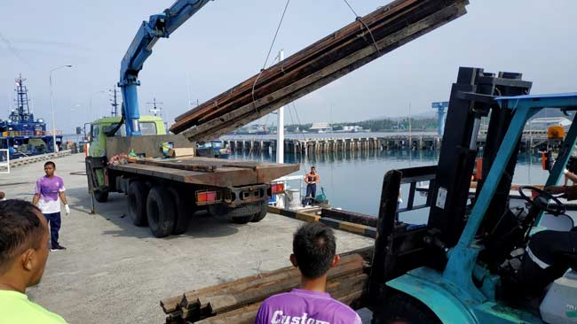 Pengangkutan 30 Kubik Kayu Ilegal dari Kalimantan Berhasil Digagalkan