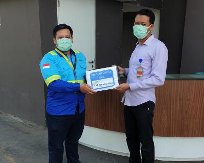 PT Mitra Hijau Asia Berbagi Masker ke Tenaga Medis di RS Siloam Makassar