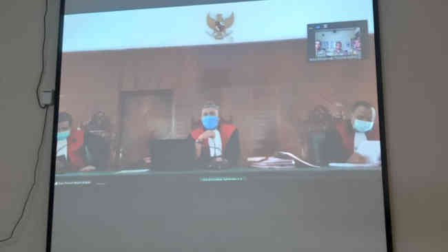 Pertama di Indonesia, Pelaku Illegal Logging Disidang Online