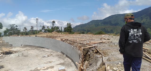 Spot Instagramable, Kolam Renang di Atas Gunung sedang Dibangun di Sinjai Borong