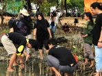 “Mangrove Camp” di Maros, Kampanye Aksi Jaga Iklim dengan Rehabilitasi Mangrove