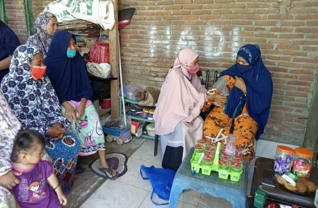 Menilik Peran Perempuan dalam Pengelolaan Sampah di Kota Makassar