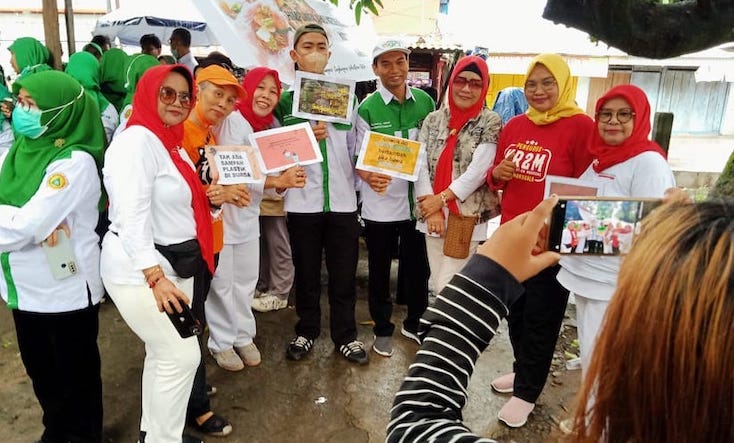 Meriah, Ratusan Warga dan Puluhan Komunitas Meriahkan HPSN 2013 di Manggala
