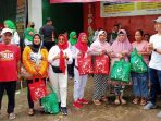 Momen HPSN, PT Mitra Hijau Asia Bantu Sembako ke Warga Terdampak Banjir Makassar