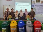 Tim PKM PNUP Edukasi Penanganan Sampah di SD Pampang