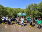 Injourney Green Kolaborasi LindungiHutan Tanam Ribuan Mangrove di Pesisir Untia Injourney Green Kolaborasi LindungiHutan Tanam Ribuan Mangrove di Pesisir Untia