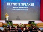 Wamenhut, Rohmat Marzuki saat memberikan keynote speech
